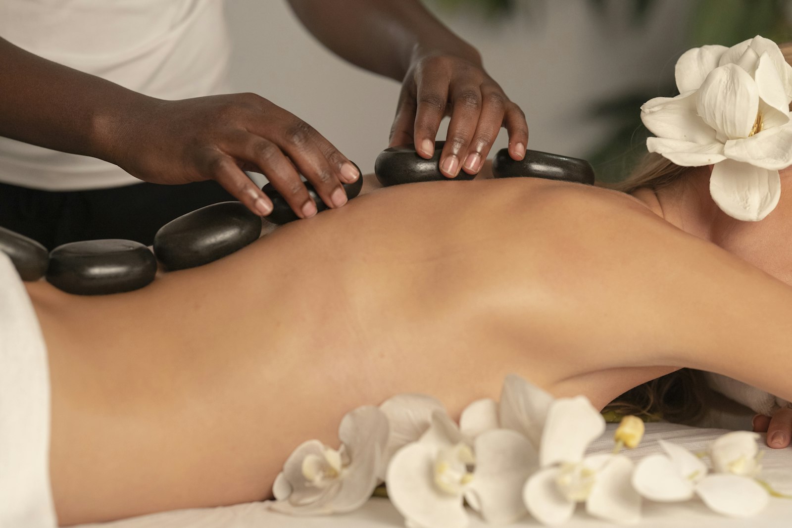Hands-on muscle and joint therapy